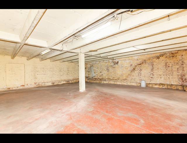280M² BUSINESS TO LET IN BELLAIR
